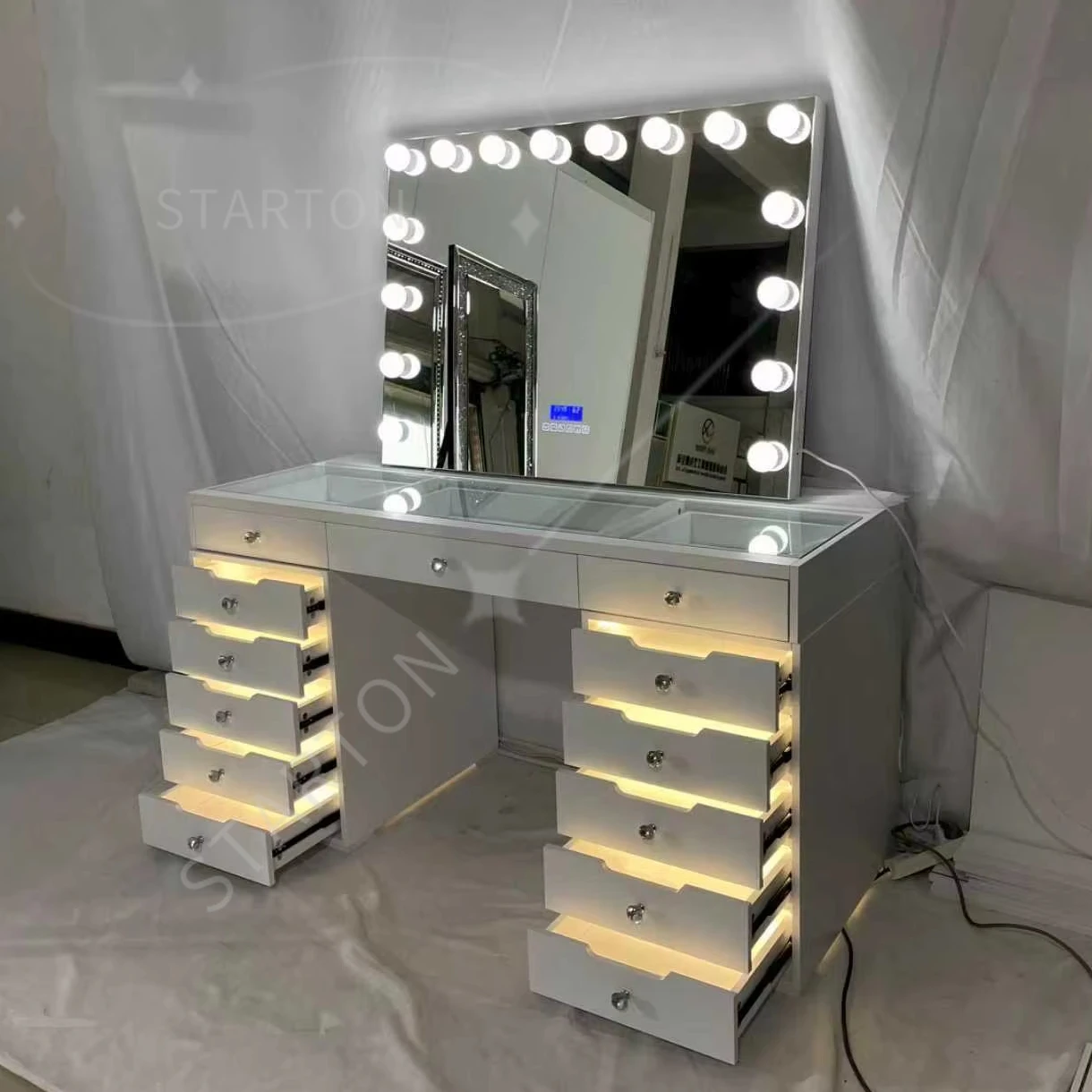 New Luxury Colorful Dressing Table White Dresser with Makeup Mirror Vanity Led Light 13 Drawers Modern Bedroom Set Wholesale