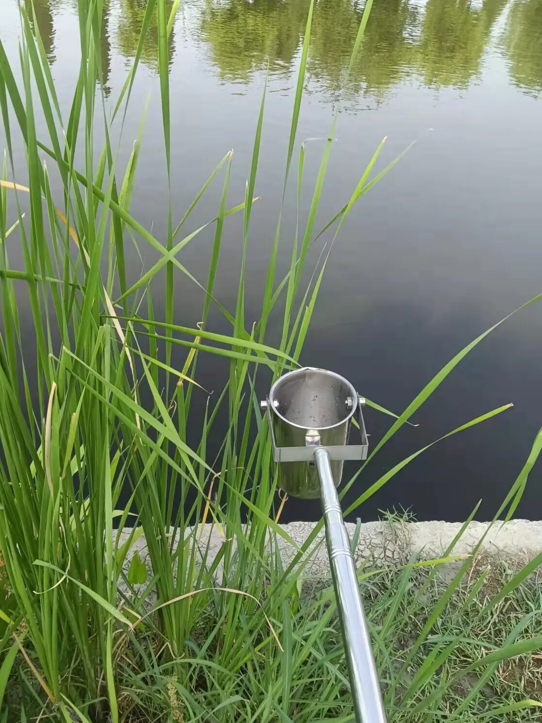 500ML 304 Thicke Stainless Steel/Plastic Telescopic Rod Water Sampler Water Quality Sampler Near Shore Far Water Sampling Barrel