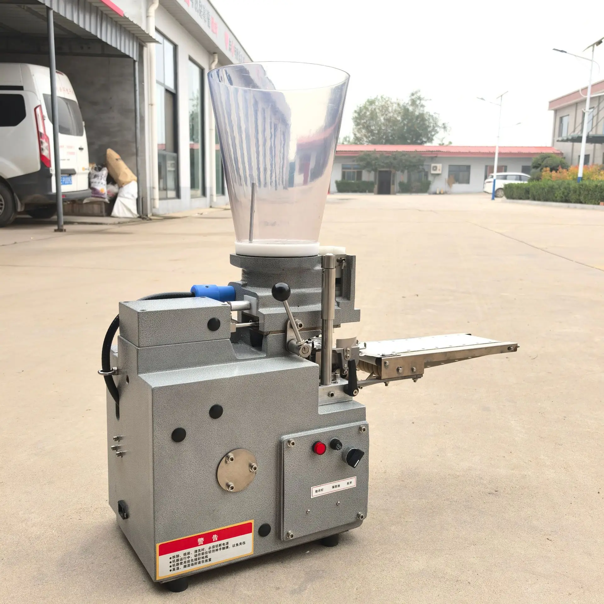 Commercial japanese-style semi-automatic dumpling maker - small desktop steamed & pan-fried dumpling machine - export-quality