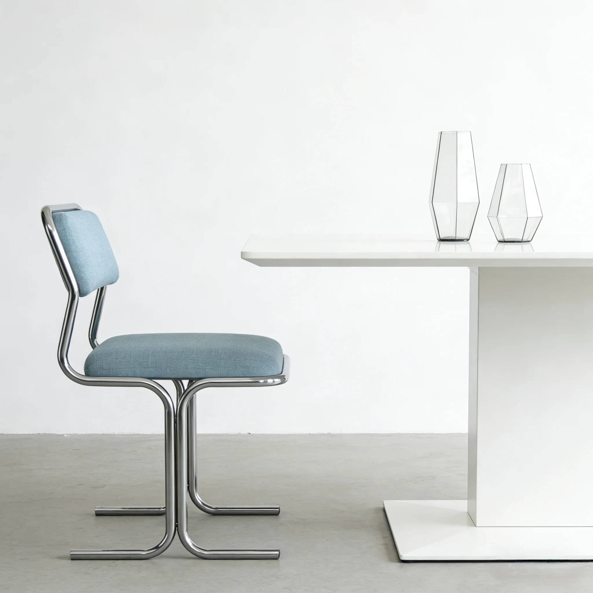 Bauhaus Style Dining Chair Modern Stainless Steel Counter Stool Retro Designer Living Room Chair Creative Kitchen Island Seats