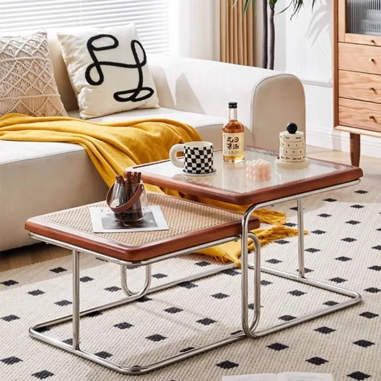 Elegant Vintage Rattan End Table Retro Medieval Style Sofa Side Table with Glass Top for Living Room Retro Medieval Style Rattan