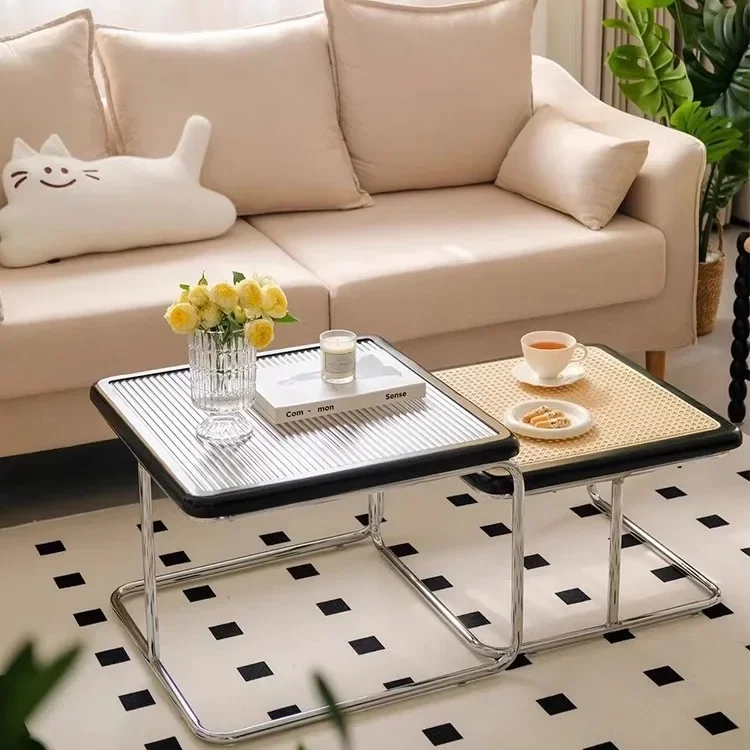 Elegant Vintage Rattan End Table Retro Medieval Style Sofa Side Table with Glass Top for Living Room Retro Medieval Style Rattan