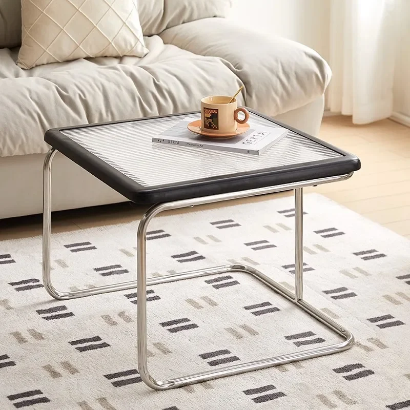 Elegant Vintage Rattan End Table Retro Medieval Style Sofa Side Table with Glass Top for Living Room Retro Medieval Style Rattan
