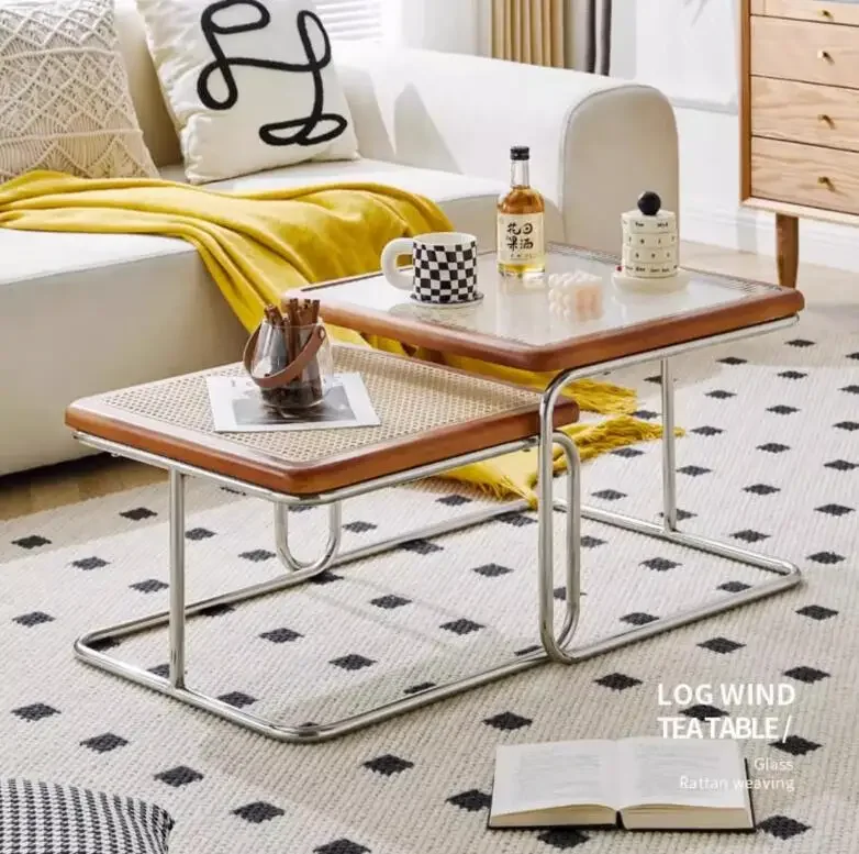 Elegant Vintage Rattan End Table Retro Medieval Style Sofa Side Table with Glass Top for Living Room Retro Medieval Style Rattan