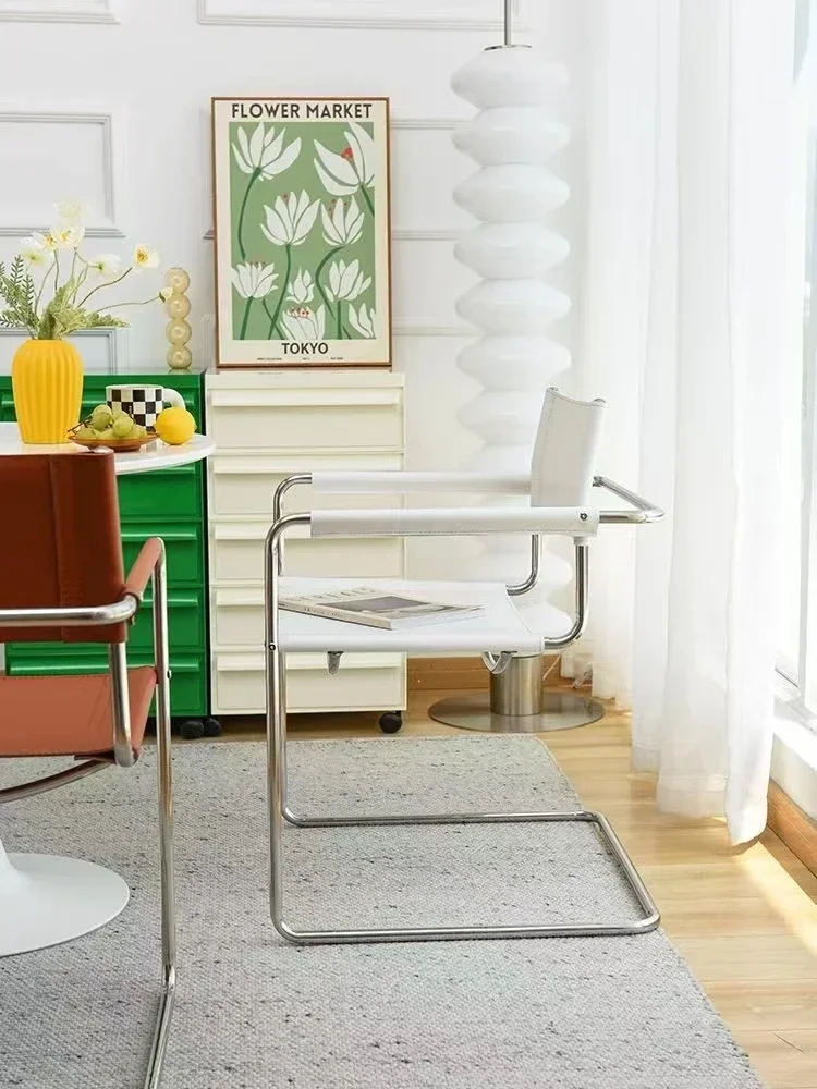 Bauhaus Office Armrest Back Chair Stainless Steel Saddle Leather Dining Chair Comfortable Leisure Chairs Photo Props Furniture