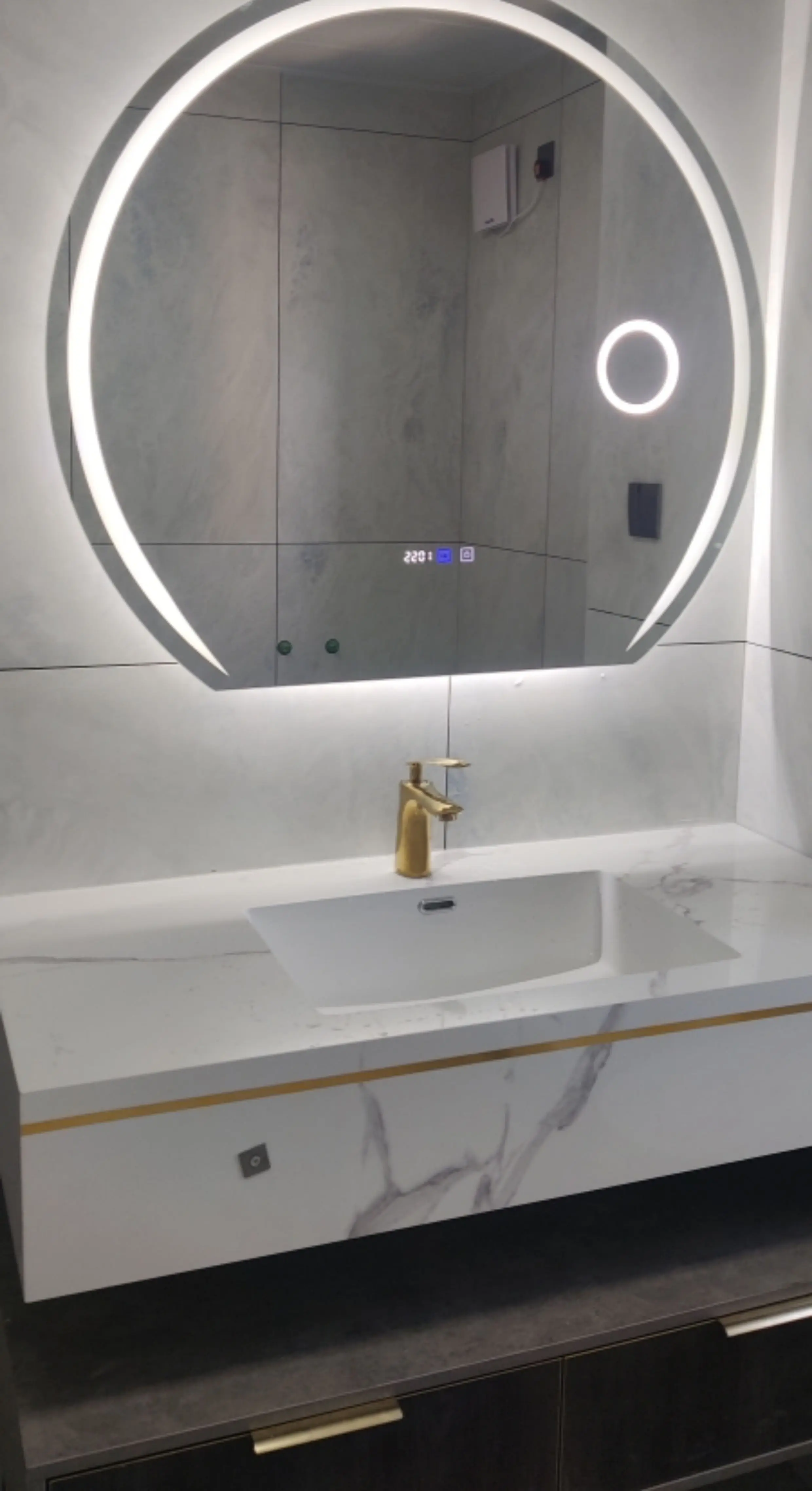 YL Luxury Floating Modern Bathroom Cabinet Mirror Led Light Smart Vanity Toilet Cabinet Space Saver Mobile Da Bagno Furniture