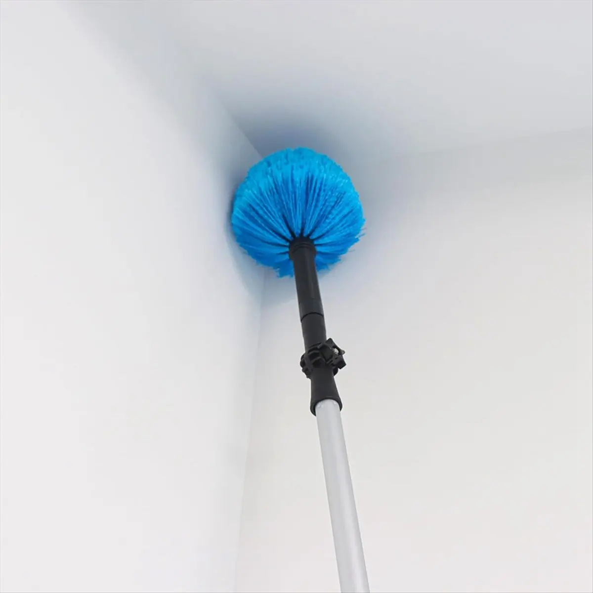Soft Bristles Twist-on Cobweb Duster Head, for Outdoor & Indoor Cleaning, Fits Standard 3/4 Inch Threaded Poles