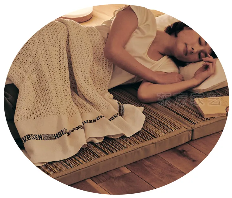 Straw Mat Fabric Folding Comfortable Summer Tatami Rectangle Large Foldable Floor Straw Mat For Sleeping Mattress Flooring