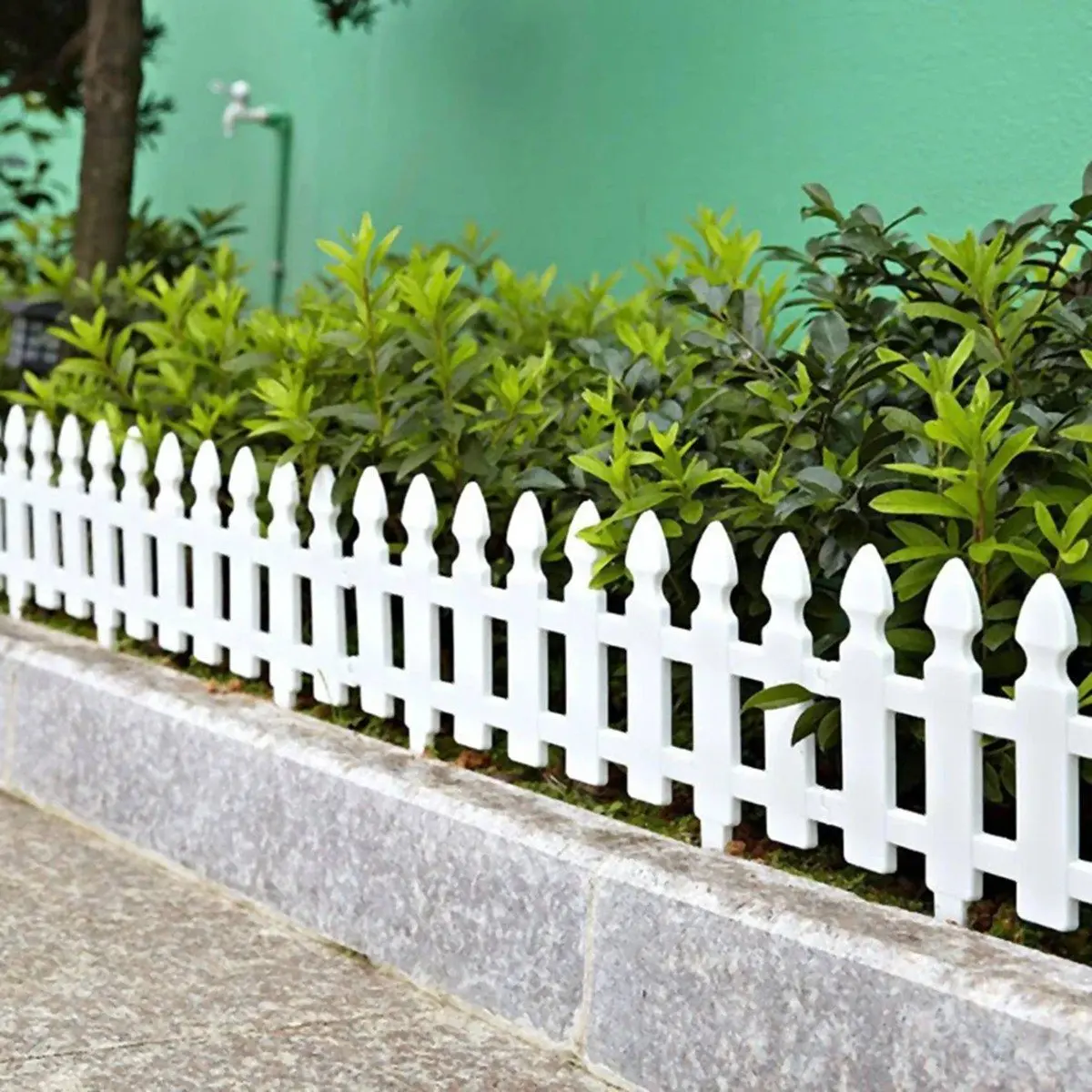 Plastic Picket Garden Fence Path Border, Set of 4