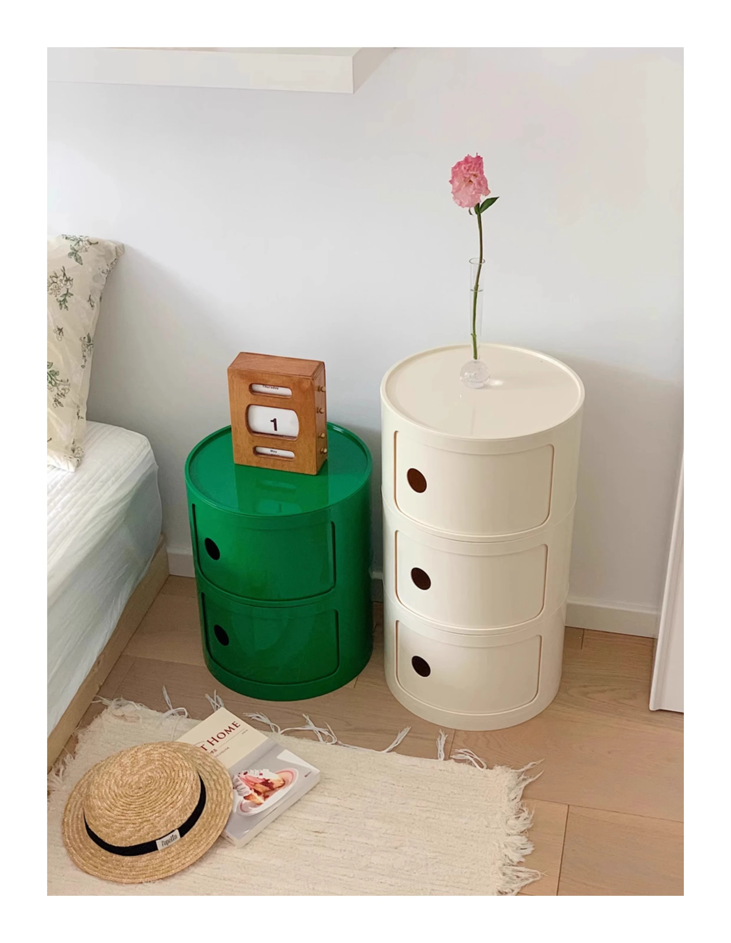 Nordic Net Red Bedside Cabinet Modern Simple White Round Creative Mini Simple Small Side Table Portable Nightstands Furniture