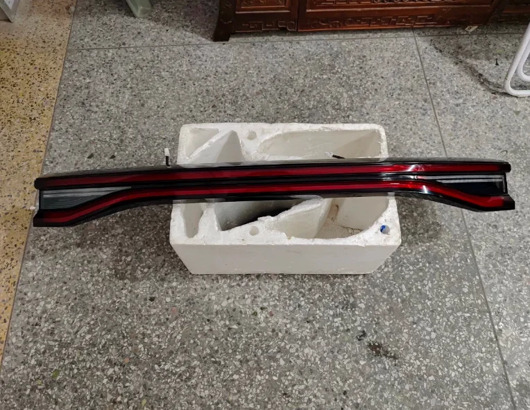 Rear Middle Tail Light, 5‑Wire Harness For 2022 BYD Tang DM‑i, Please Contact Customer Service To Place Order