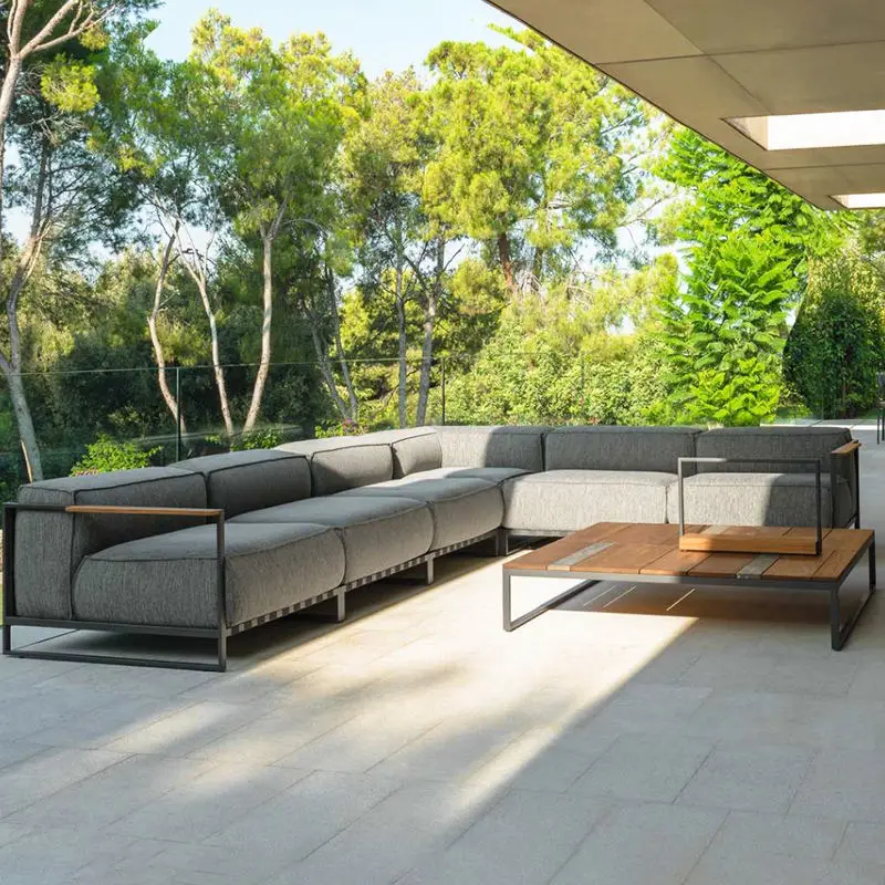 Hotel Outdoor Sofa Villa Aluminum Outdoor Sofa Set Resort Furniture Luxury Garden Furniture Patio Sofa with Coffee Table
