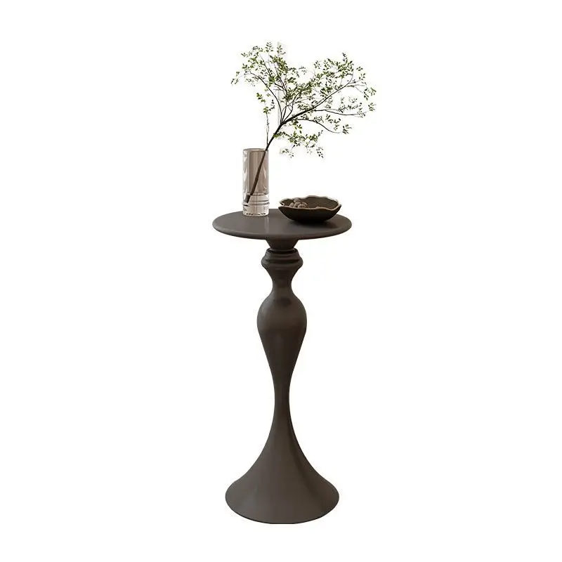 Minimally modern small apartment, bedside living room, sofa, coffee table, iron round table, ins style