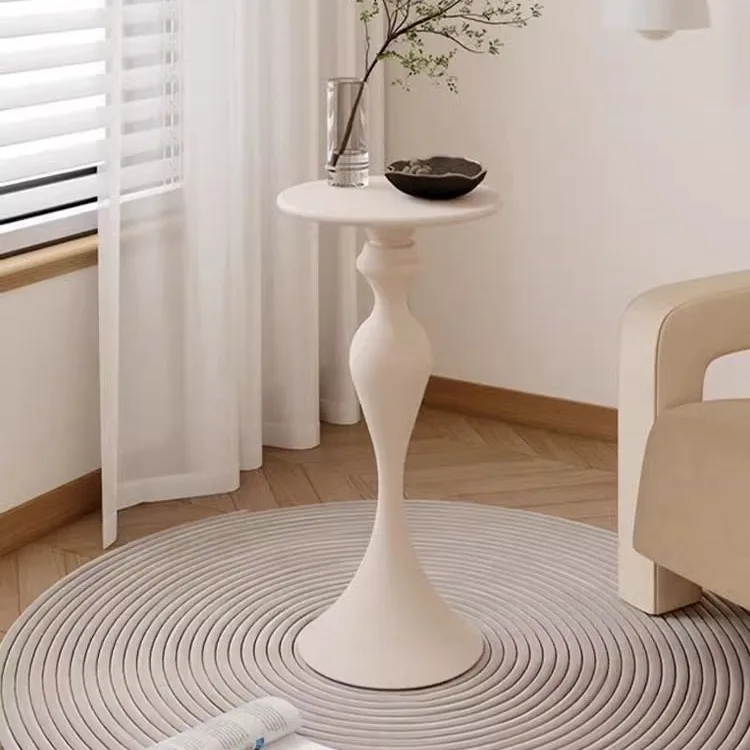 Minimally modern small apartment, bedside living room, sofa, coffee table, iron round table, ins style
