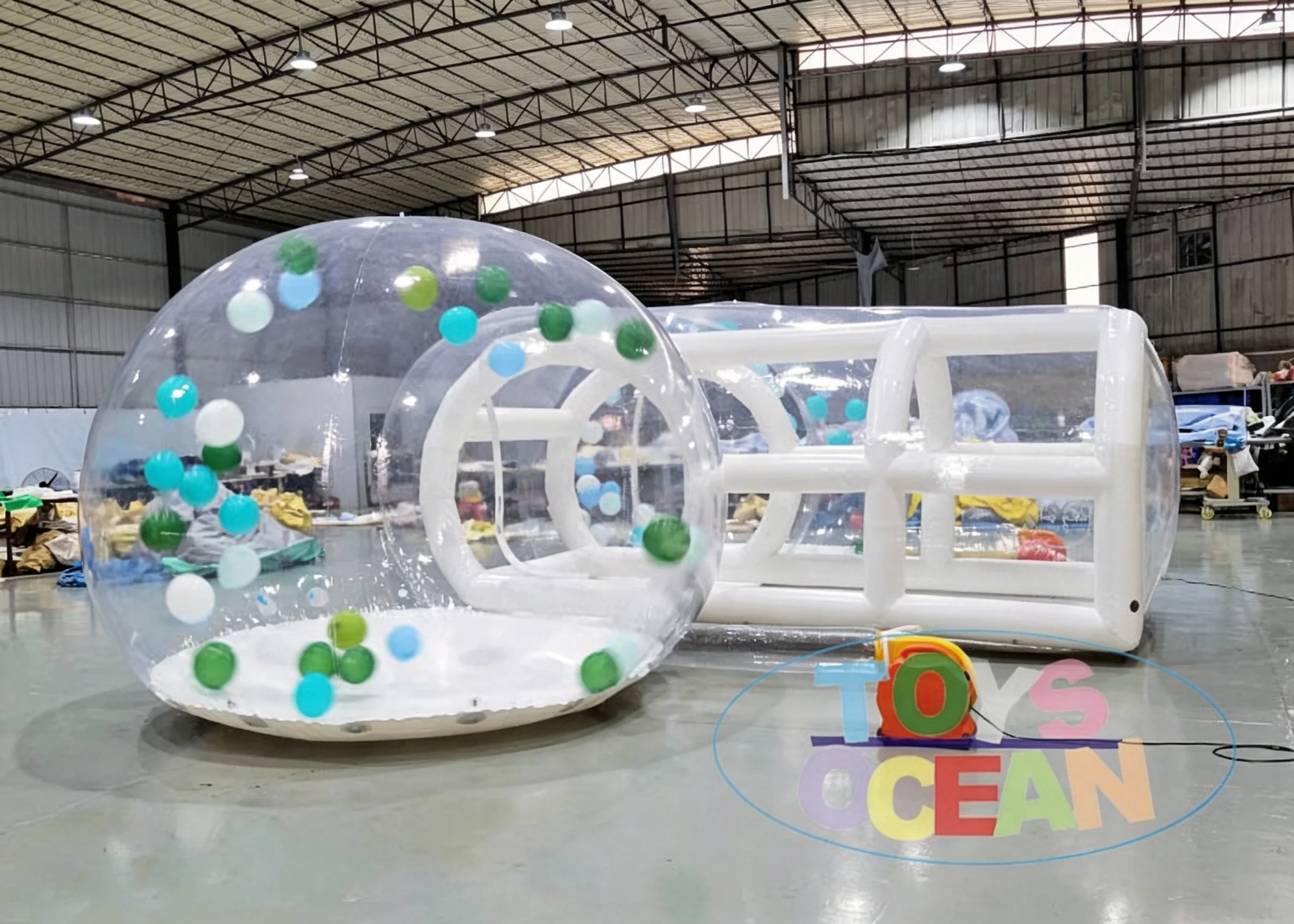 Thickened PVC connected bubble house, popular transparent ball pit, children's birthday party inflatable play toy