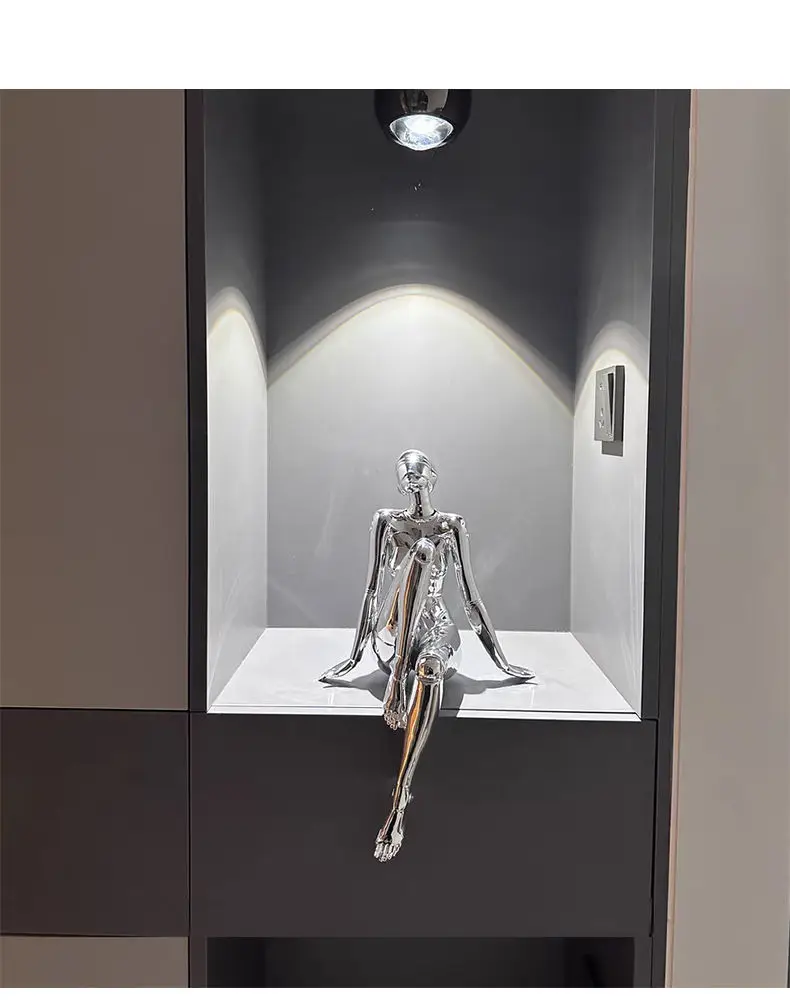 Contemporary Humanoid Statue, Polished Metal Finish, Stylish Living Room & Office Decoration