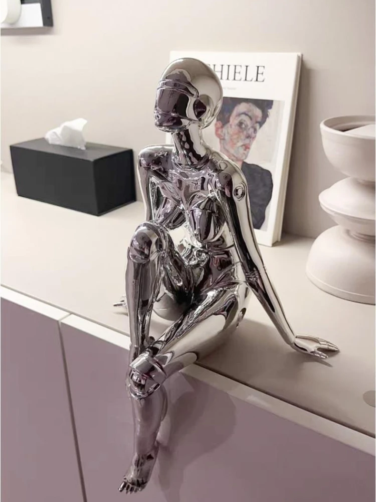 Contemporary Humanoid Statue, Polished Metal Finish, Stylish Living Room & Office Decoration