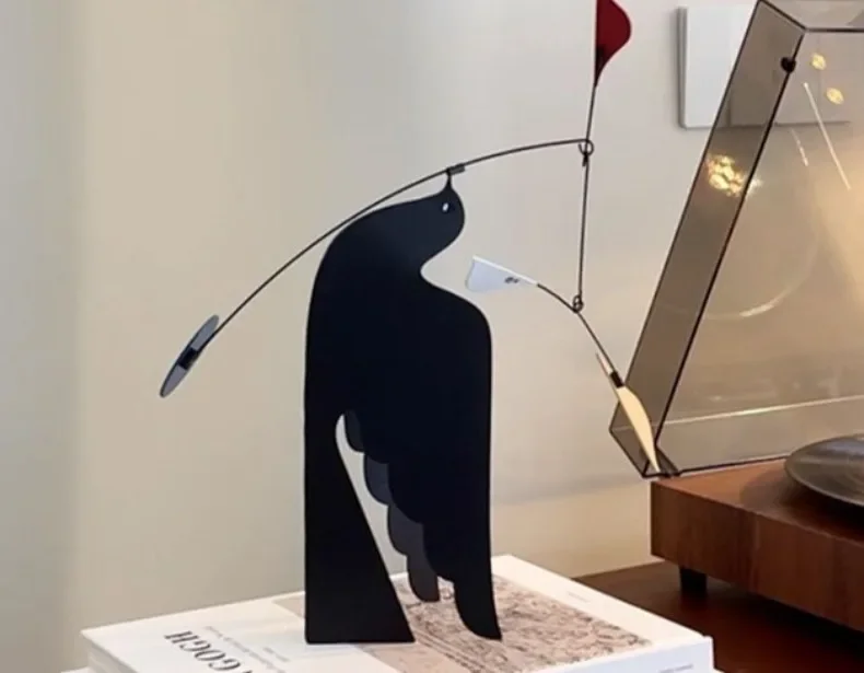 Bird Ornaments Modern Metal Ornament Miniature Elegant Creative Luxury Sculptures Aesthetic Table Accessories Home Decorations