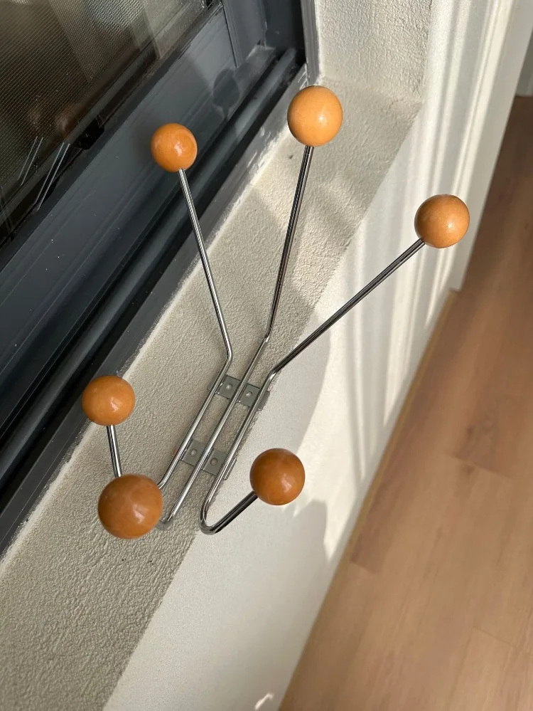 Ins Wooden Coat Racks Nordic Clothes Racks Minimalist Design Wall Clothes Hanger Modern Storage Shelves Luxury Home Furniture