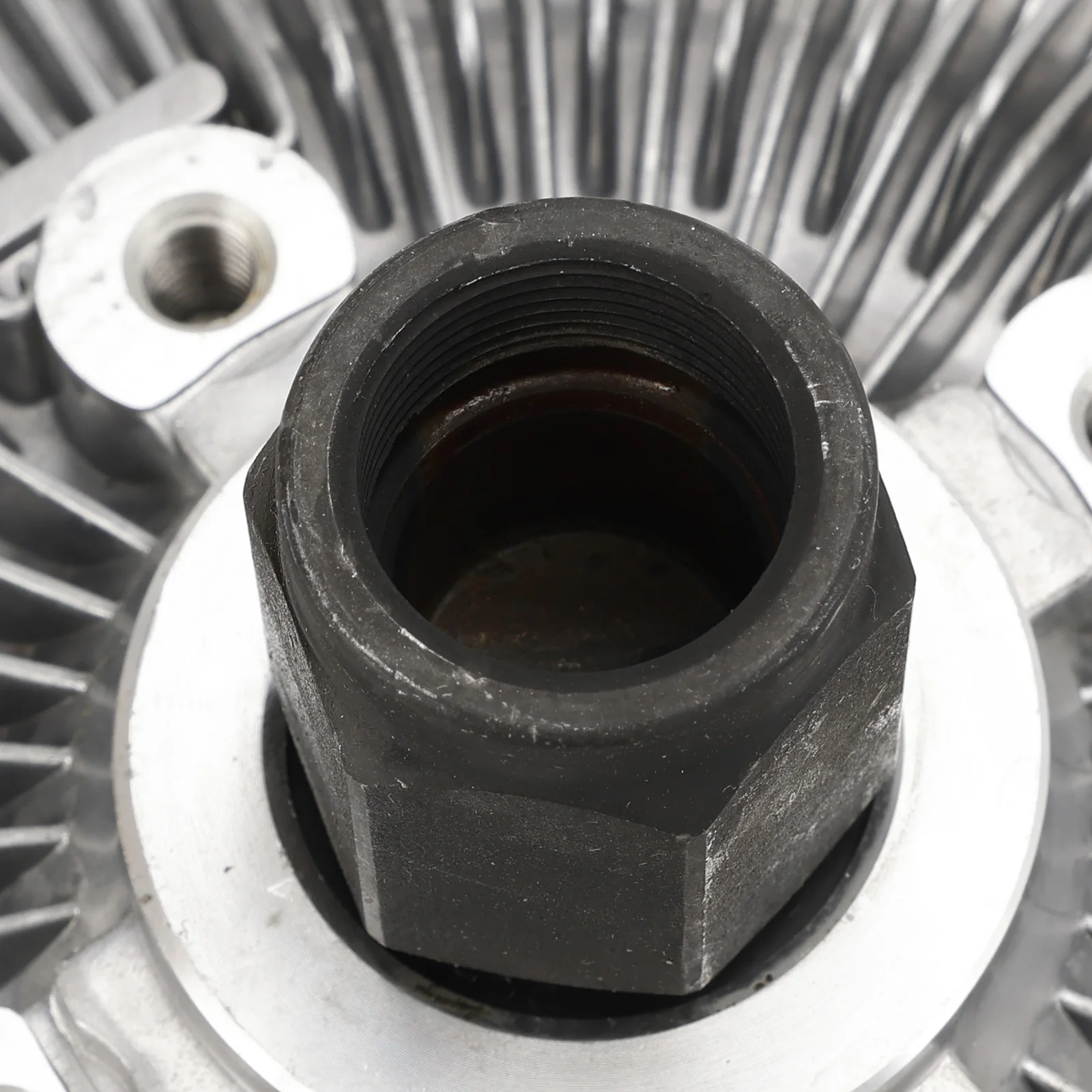 Areyourshop Fan Clutch 115835 Fit for Ford Ranger Fit for Mazda BT50 2.2L 3.2L Turbo Diesel Replace Car Accessories