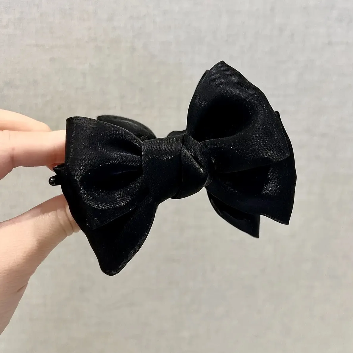 Fashion Acrylic White Bow Meatball Head Fixed Hair Claw Clip For Women Korean Temperament Girls Hairpin Hair Accessories