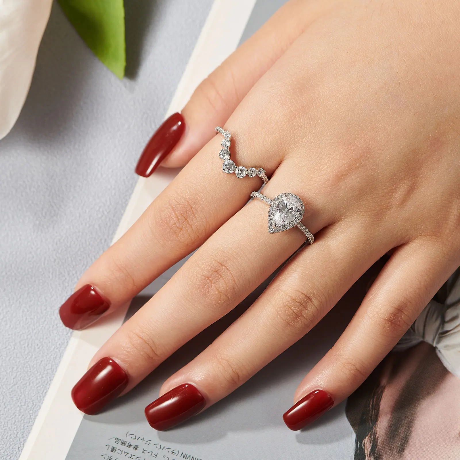 Newshe 1.5 Ct Halo Pear Cut 925 Silver Engagement Ring Set for Women Cambered Wedding Band High Grade Cz Luxury Bridal Jewelry