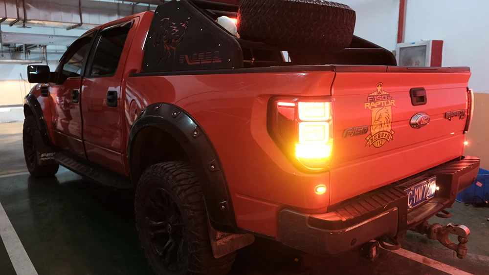 VLAND For 2009-2014 Ford F150 F-150 SVT Raptor Pickup Rear Tail Light Brake Lamps Elegant Black Frame Smoked Car Accessories