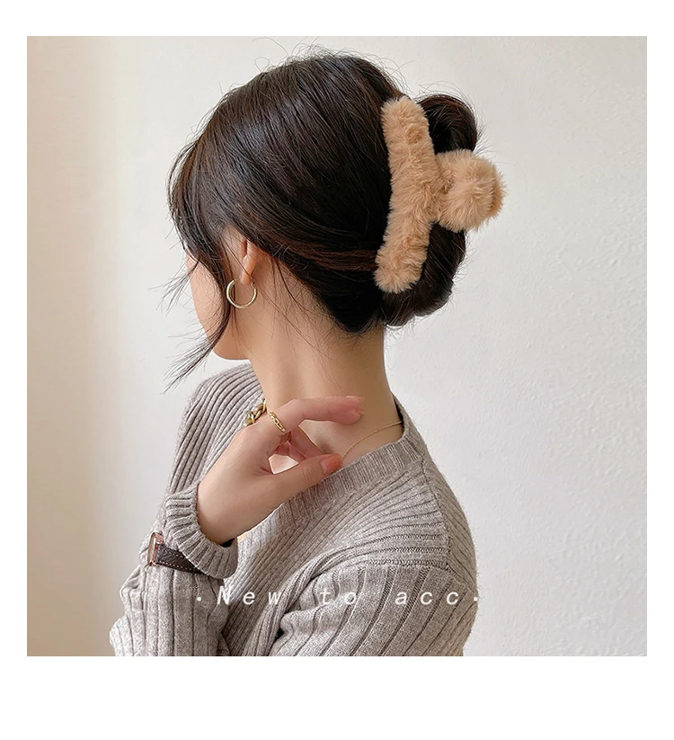 Fashion Hair Clips Female Hair Crabs Soft Girl Women Plush Hair Claws Hairgrips Elegant Headwear Woman Hair Accessories Ornament