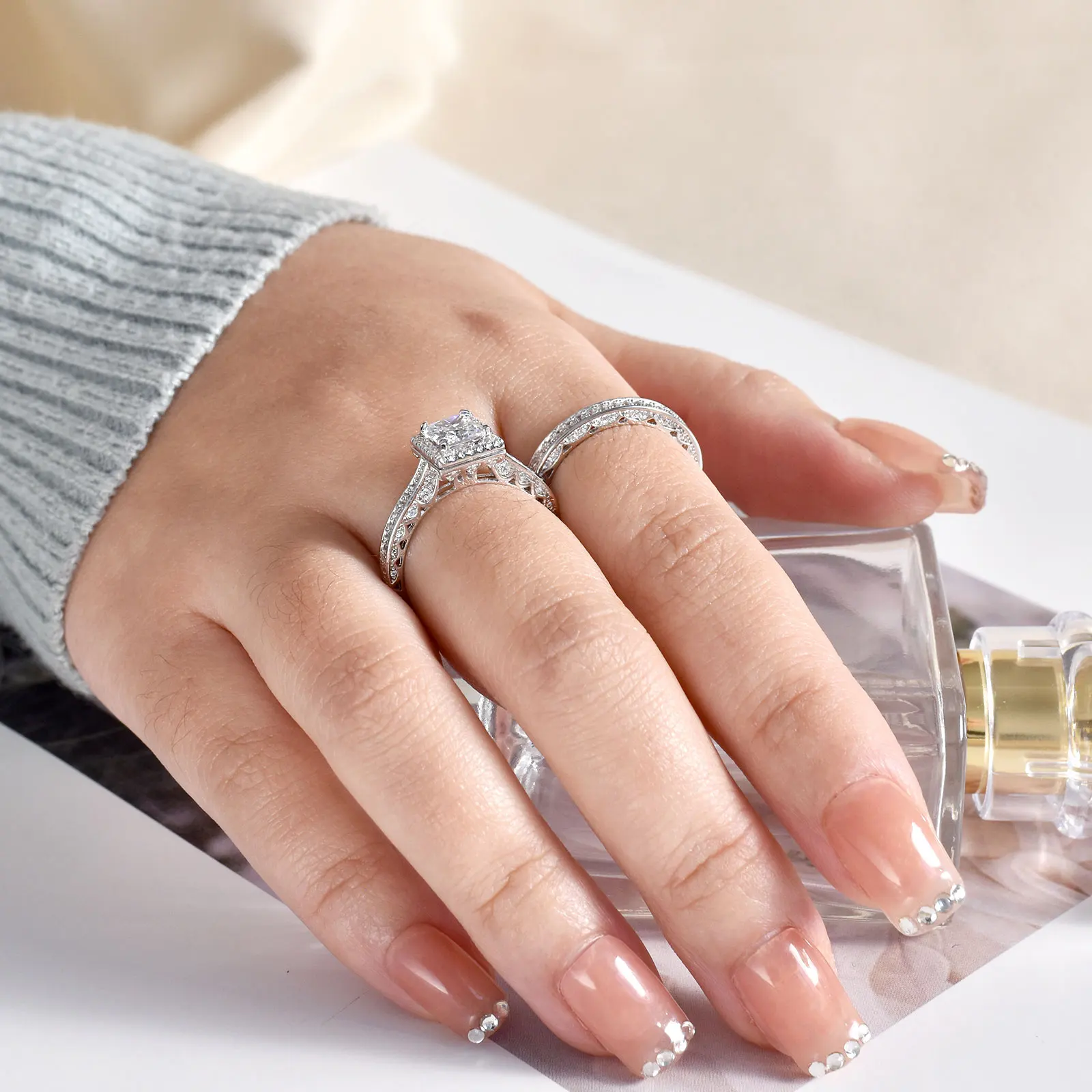 Newshe 2Pcs Genuine 925 Sterling Silver Moissanite /AAAAA Zircons Wedding Ring Set Halo Princess Cut Engagement Rings for Women