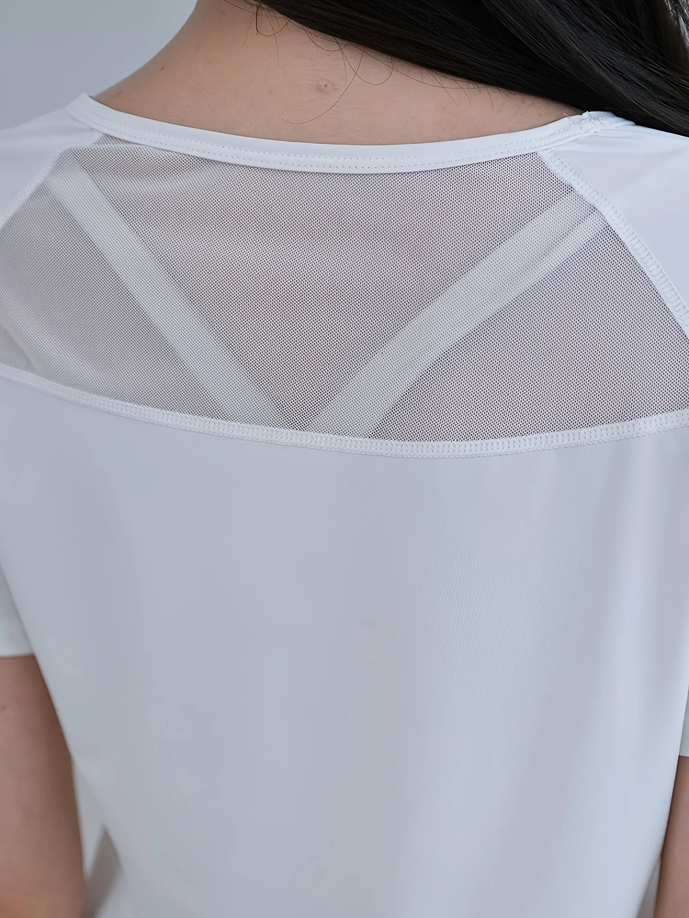 2026 New Summer Back Mesh Fitness Short Sleeve Outdoor Running Breathable Quick-Dry Sports T-Shirt Women