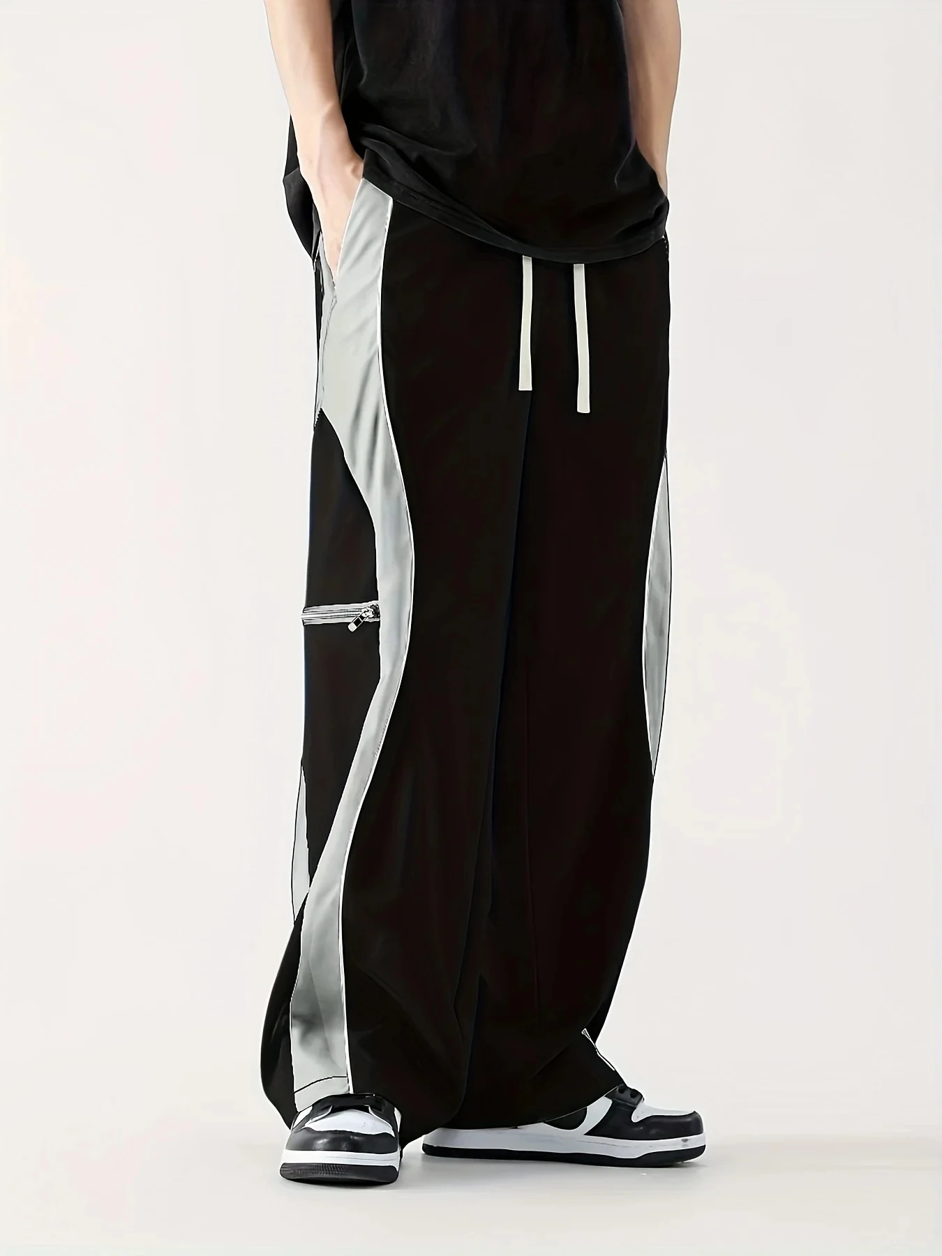 2026 Men's Lightweight Quick Dry Loose Fit Pants Light Block White Piping Zipper Pocket Drawstring Casual Streetwear Trousers