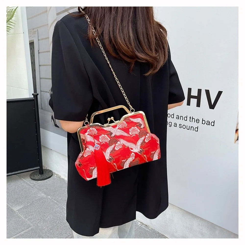 Elegant Vintage Lady Handbag Luxury Chinese Style Crossbody Bag Embroidery Tassels Design Shoulder Bag for Women