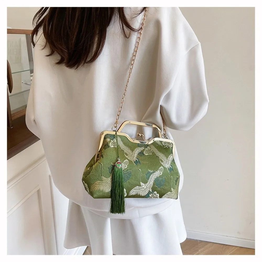 Elegant Vintage Lady Handbag Luxury Chinese Style Crossbody Bag Embroidery Tassels Design Shoulder Bag for Women