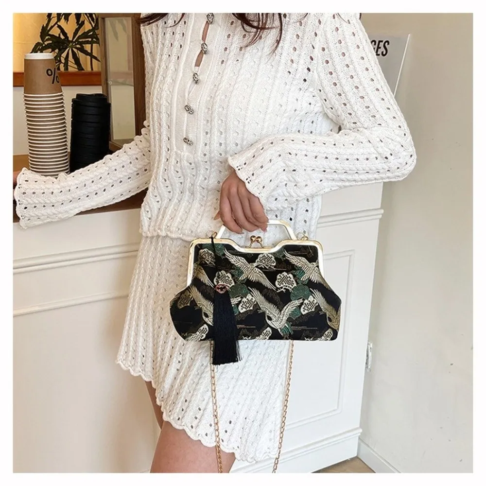 Elegant Vintage Lady Handbag Luxury Chinese Style Crossbody Bag Embroidery Tassels Design Shoulder Bag for Women