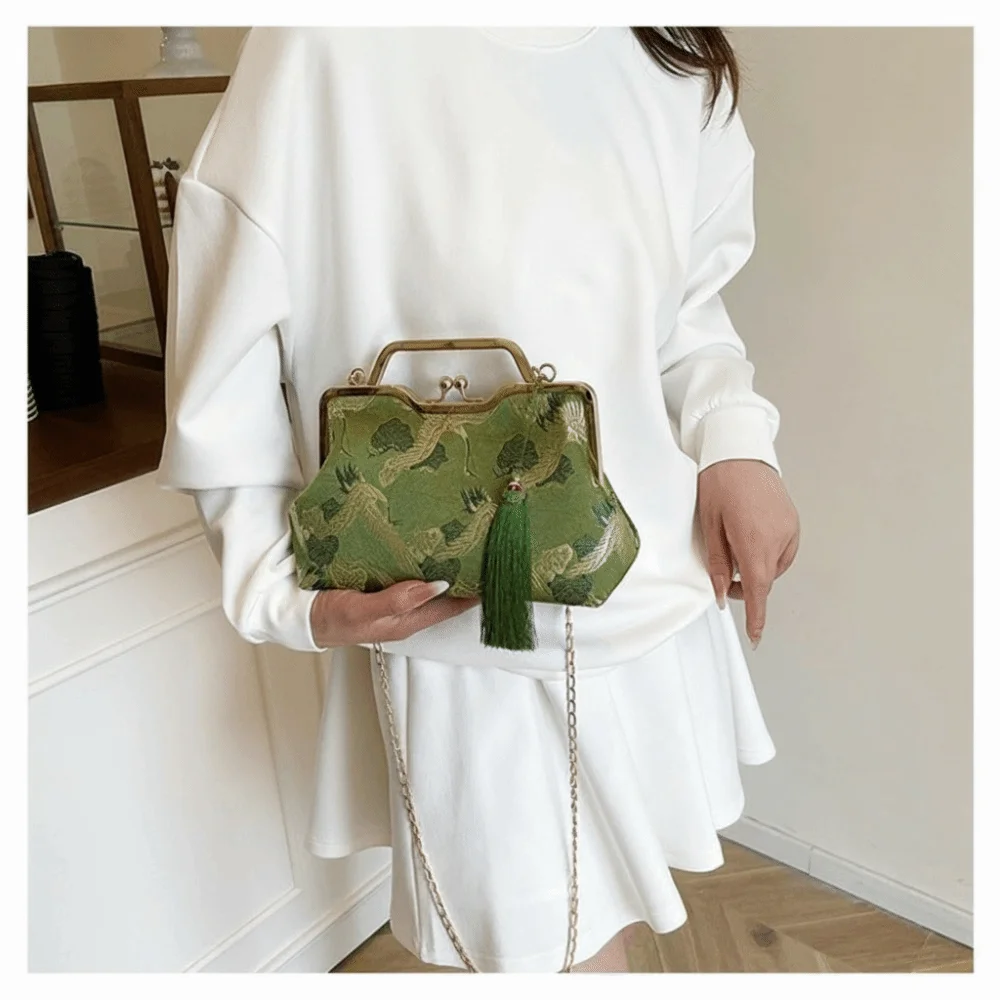 Elegant Vintage Lady Handbag Luxury Chinese Style Crossbody Bag Embroidery Tassels Design Shoulder Bag for Women