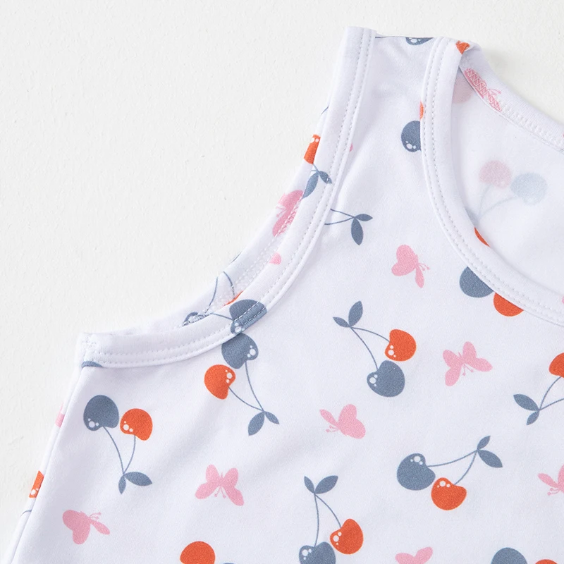 4-Piece Set of Girls' Four Season Comfortable Versatile Vest, Cute Printed Top, Children's Casual Sleeveless T-Shirt, Base Shirt