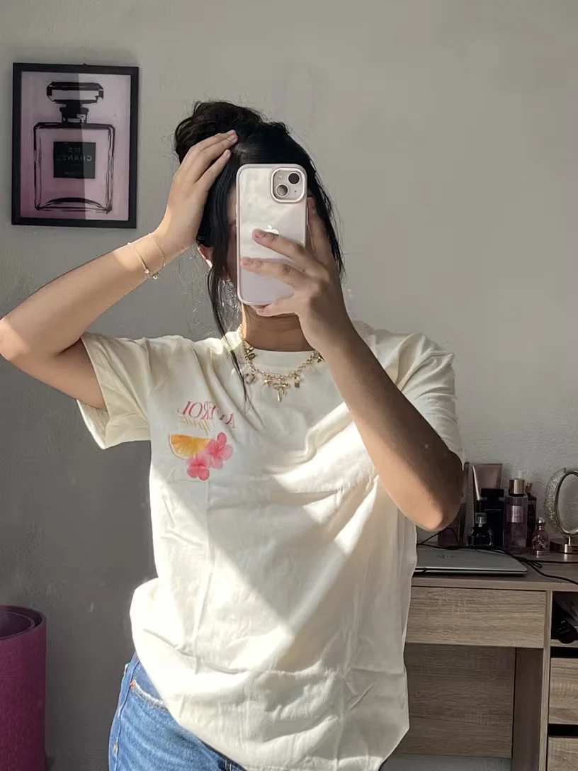 Women's Cotton T-shirt Summer Lady Casual Short Sleeve Heart-shaped Graphic Shirts Woman Daily Wear Basic Top Minimalist Tee
