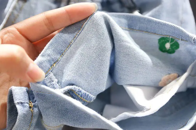 2026 New Summer Girls Denim Shorts Korean Style Trendy Casual Hot Pants For Toddler Baby Girls Fashion Streetwear