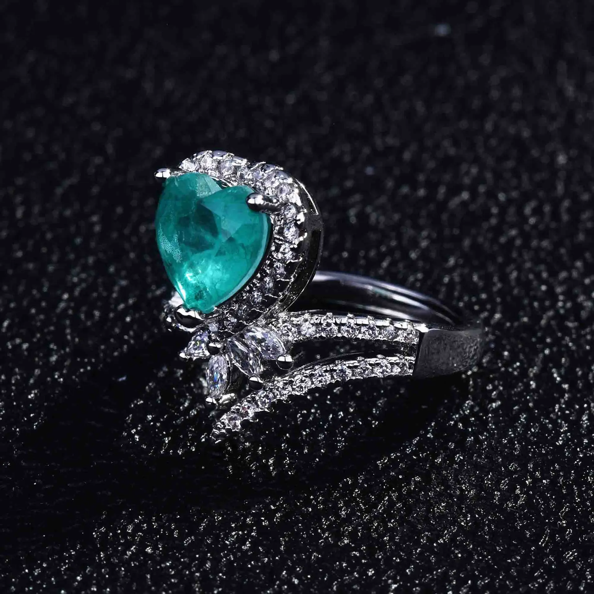Luxurious Geometric-Shaped Paraiba Tourmaline Gemstone Ring for Ladies Micro-Set Diamond Silver Version Jewelry