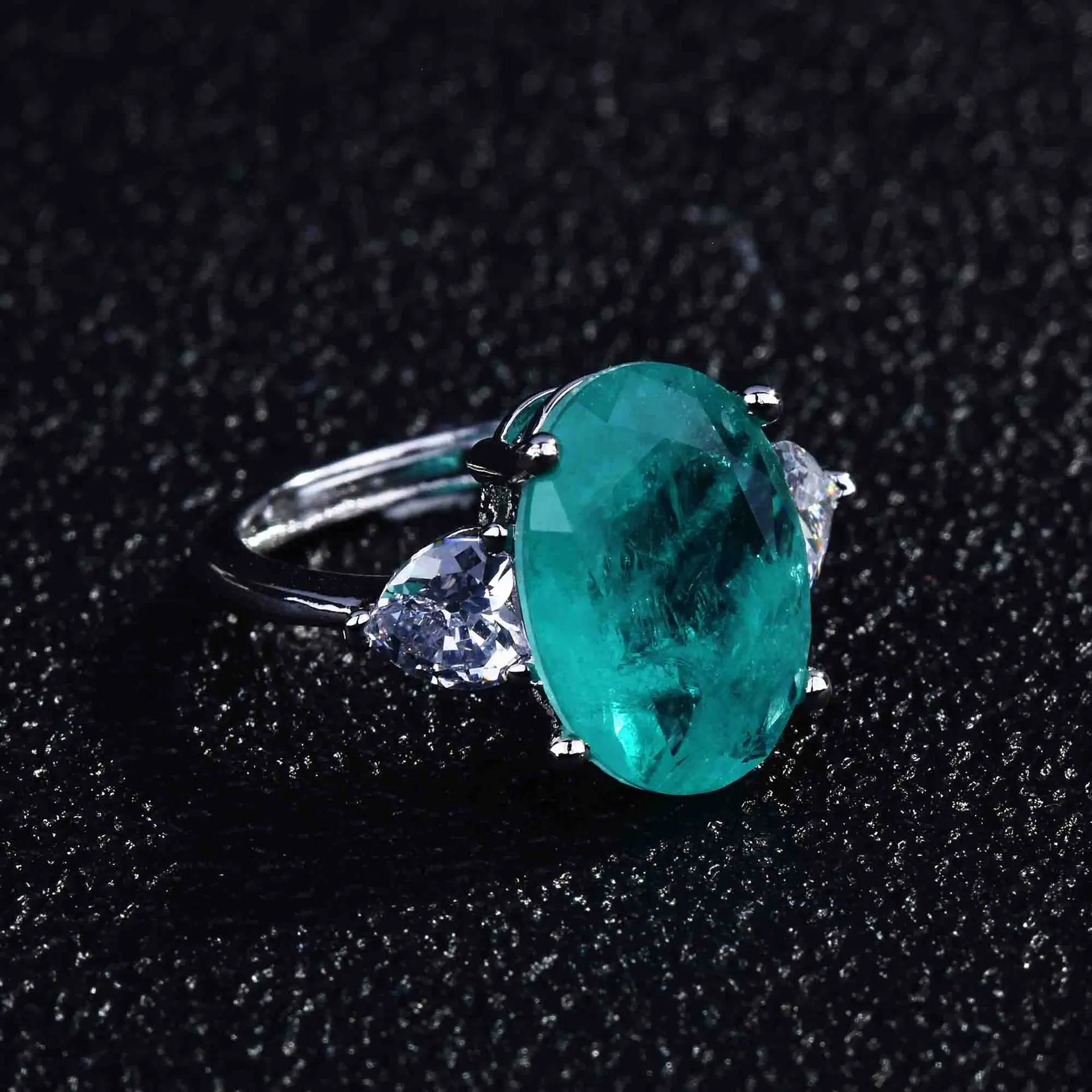 Luxurious Geometric-Shaped Paraiba Tourmaline Gemstone Ring for Ladies Micro-Set Diamond Silver Version Jewelry