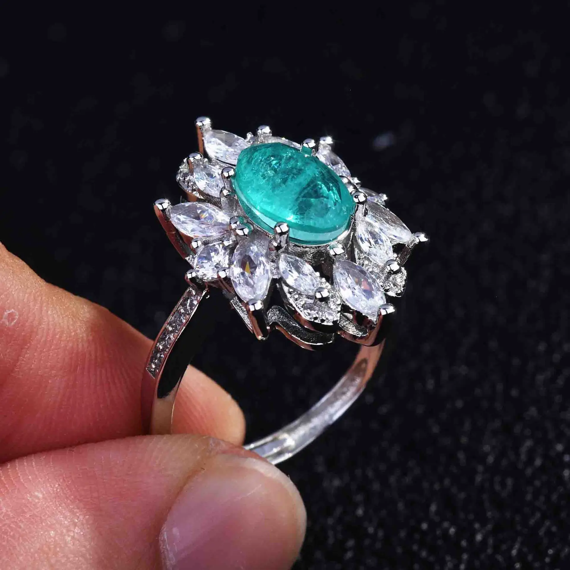 Luxurious Geometric-Shaped Paraiba Tourmaline Gemstone Ring for Ladies Micro-Set Diamond Silver Version Jewelry