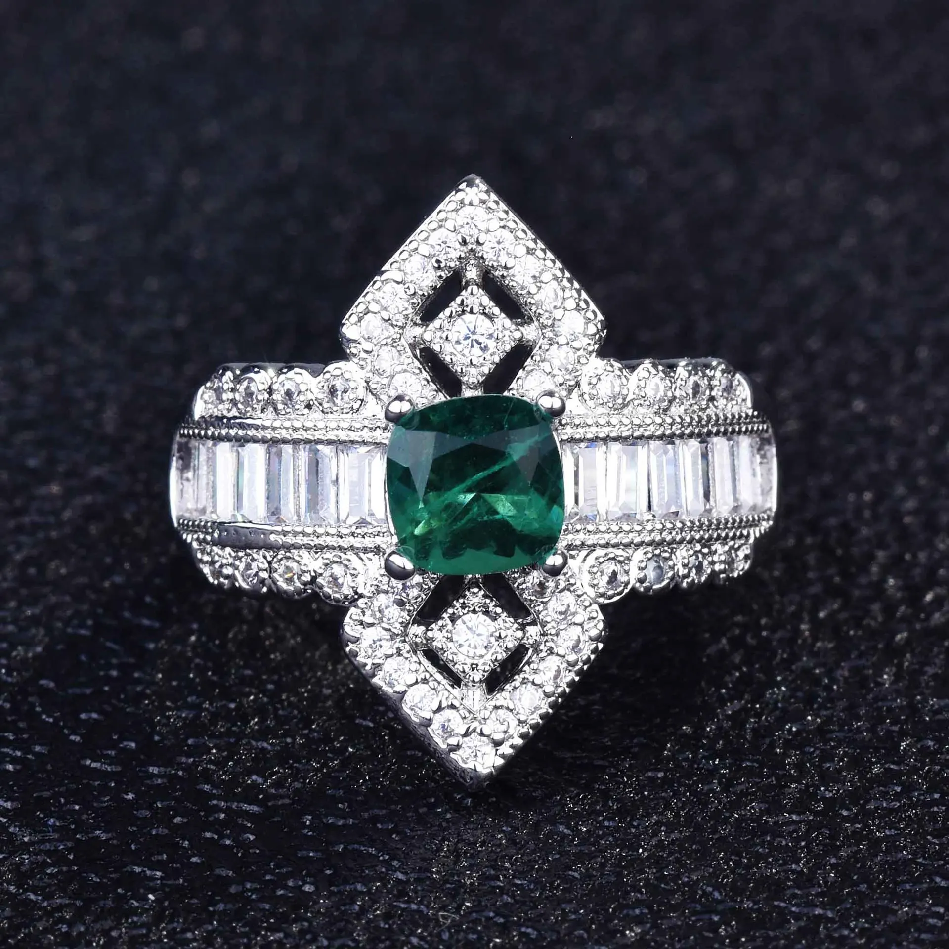 Luxurious Geometric-Shaped Paraiba Tourmaline Gemstone Ring for Ladies Micro-Set Diamond Silver Version Jewelry