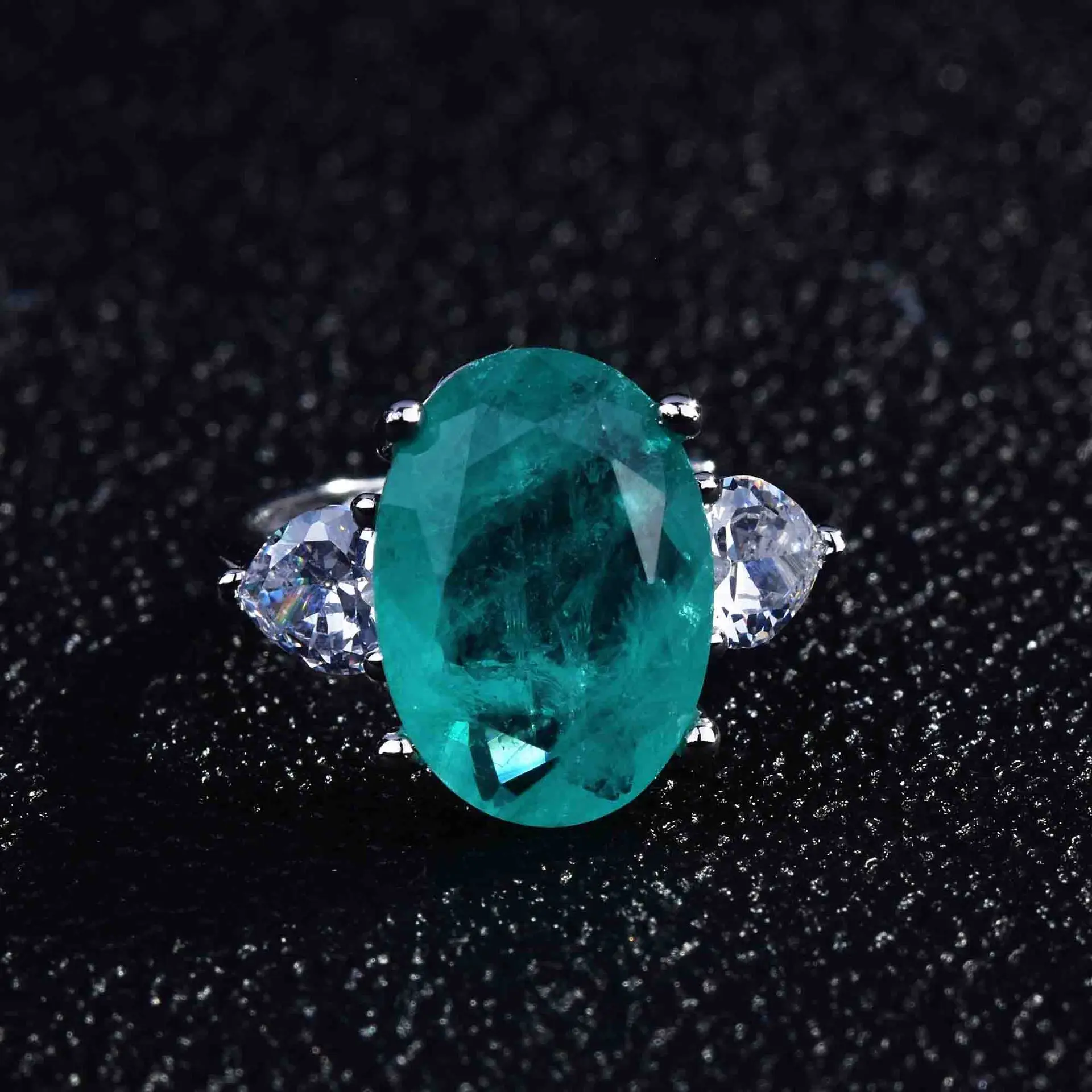 Luxurious Geometric-Shaped Paraiba Tourmaline Gemstone Ring for Ladies Micro-Set Diamond Silver Version Jewelry