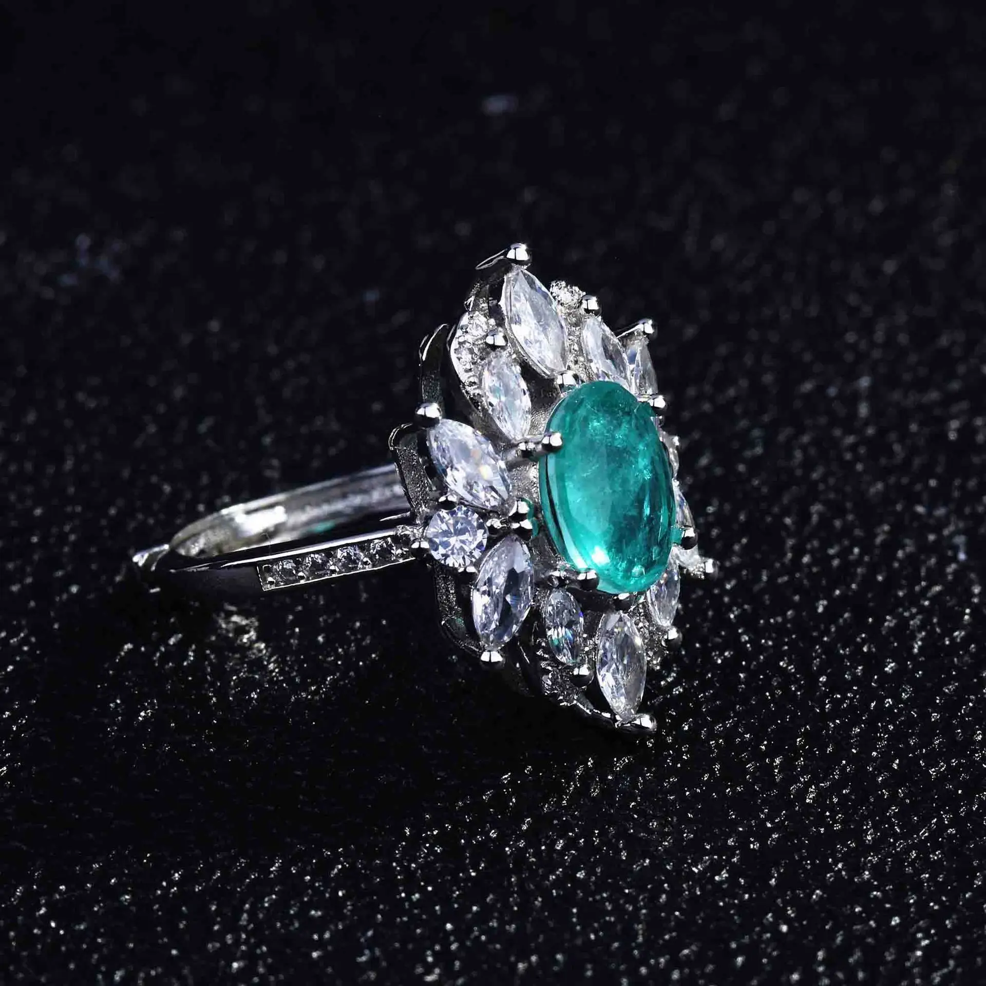Luxurious Geometric-Shaped Paraiba Tourmaline Gemstone Ring for Ladies Micro-Set Diamond Silver Version Jewelry