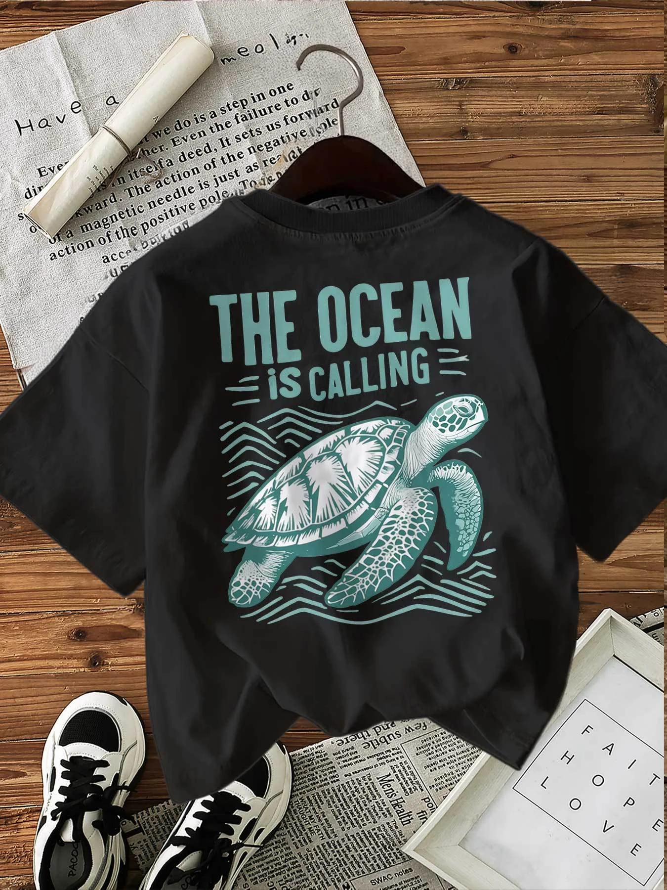 The Ocean Is Calling Sea Turtle Graphic T Shirt Women Men Summer Casual Short Sleeve Crew Neck Loose Tee Harajuku Beach Top