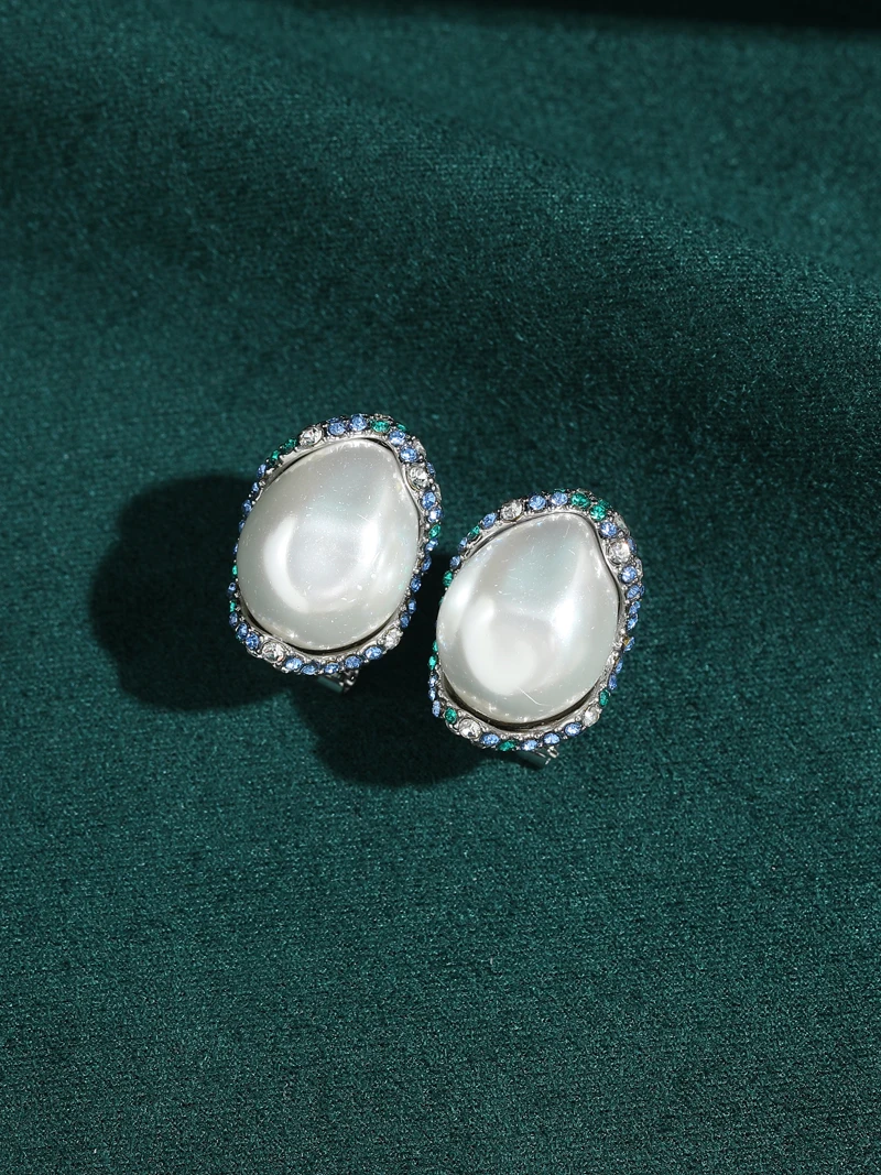 Vintage Pearl Stud Earrings Woman Elegant Jewelry Silver Color Accessories Rhinestone Luxury Irregular Designer Wedding New 2026