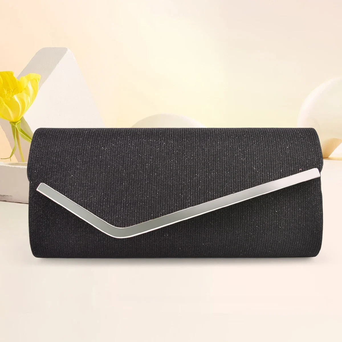 Fashionable Clutch Bag, New Versatile Makeup Bag for Women's Weddings, Round-bottomed Metal Flip Top Dinner Bag