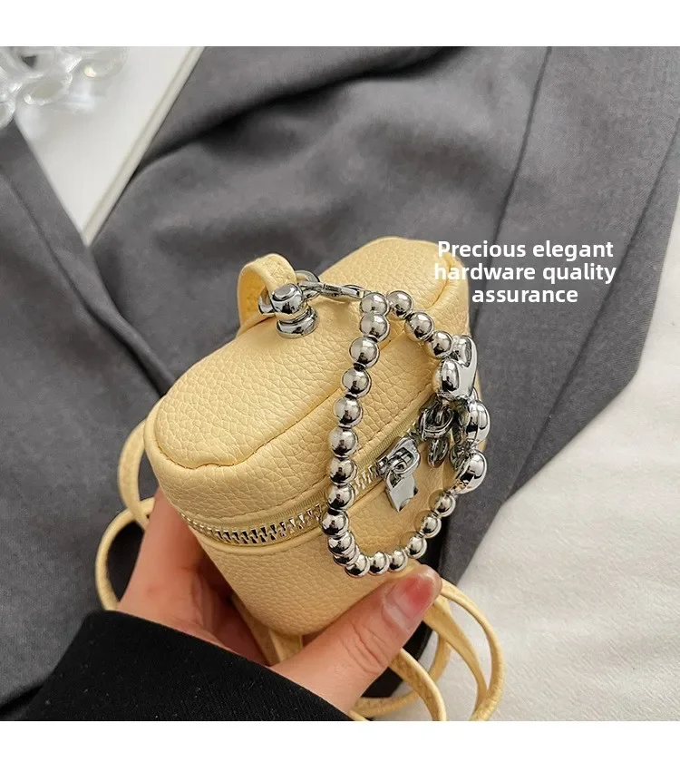 2026 NEW Ins Fashion Luxury Cute Love Fashion Joker Candy-colored Shoulder Portable Red Headphone Case Wrist Strap Mini Bag