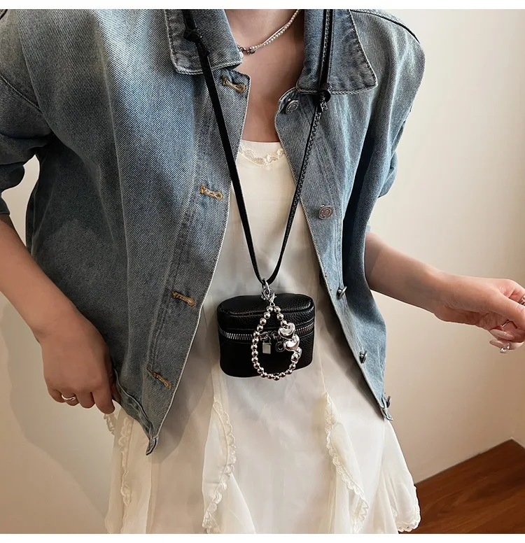 2026 NEW Ins Fashion Luxury Cute Love Fashion Joker Candy-colored Shoulder Portable Red Headphone Case Wrist Strap Mini Bag
