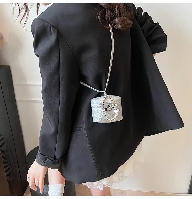 2026 NEW Ins Fashion Luxury Cute Love Fashion Joker Candy-colored Shoulder Portable Red Headphone Case Wrist Strap Mini Bag